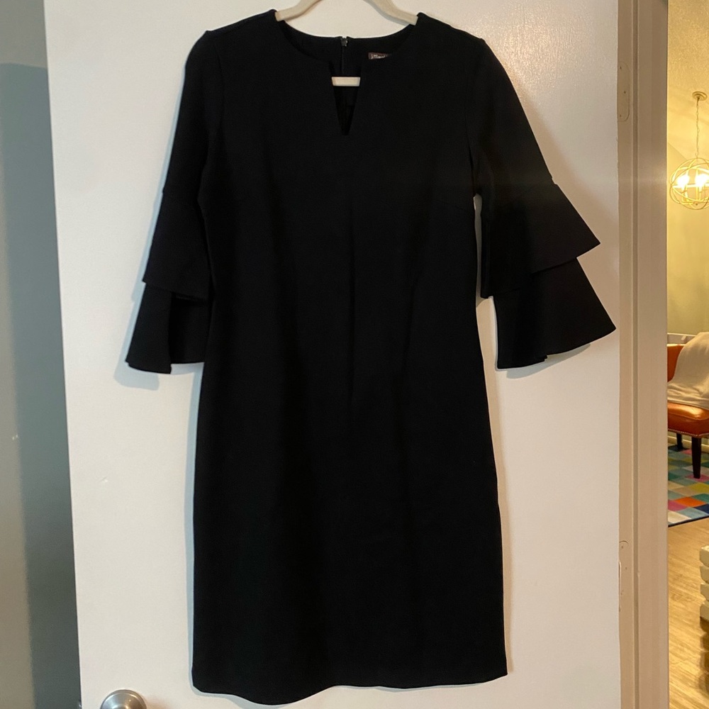 SMALL BLACK DRESS